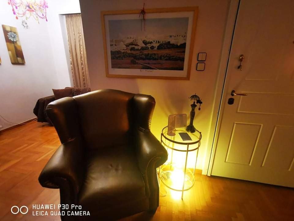 Annadel Flat Apartment เอเธนส์ ภายนอก รูปภาพ